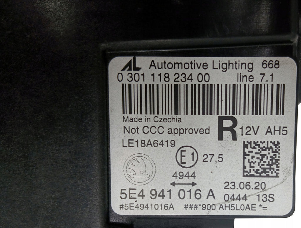 Frontscheinwerfer Skoda Octavia IV 5E4941016A LED Rechts Scheinwerfer Headlight SCH9871710603nh
