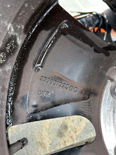 Load image into Gallery viewer, 1x Alufelge 15 Zoll 5.5" 5x100 40ET 2G0601025BC VW Polo Rim Wheel FEL6715556710bz