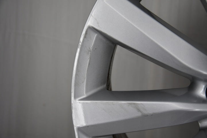 1x Alufelge 17 Zoll 7.0" 5x112 43ET Glanz Silber 5N0601025AH VW Tiguan Rim Wheel FEL2295746758ah