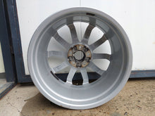 Load image into Gallery viewer, 1x Alufelge 18 Zoll 8.0&quot; 5x112 40ET Glanz Silber 8W0601025H Audi A4 Rim Wheel