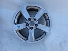 Laden Sie das Bild in den Galerie-Viewer, 1x Alufelge 17 Zoll 7.0" 45ET 81A601025B Audi Q2 Rim Wheel FEL2182593734jz