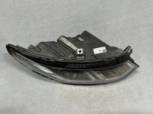 Laden Sie das Bild in den Galerie-Viewer, Frontscheinwerfer Land Rover Sport Discovery V MK7213W029 LED Rechts Headlight SCH3782136748jb