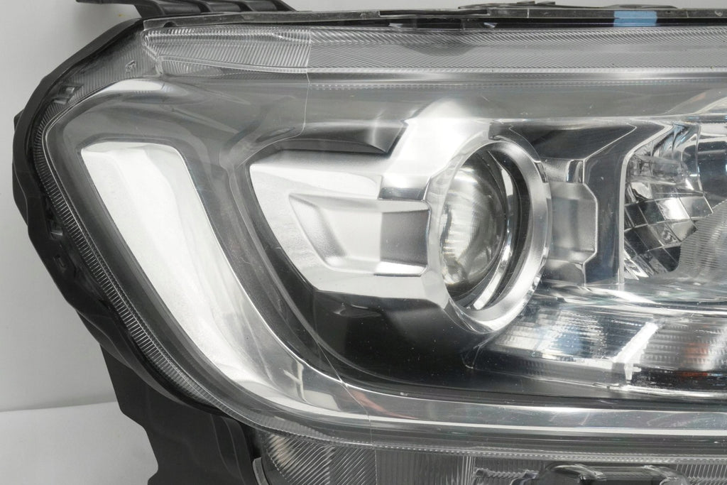 Frontscheinwerfer Ford Ranger Rechts Scheinwerfer Headlight SCH3088539136lp