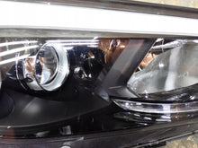 Load image into Gallery viewer, Frontscheinwerfer Hyundai Tucson Tl 92102-D7200 FULL LED Rechts Headlight