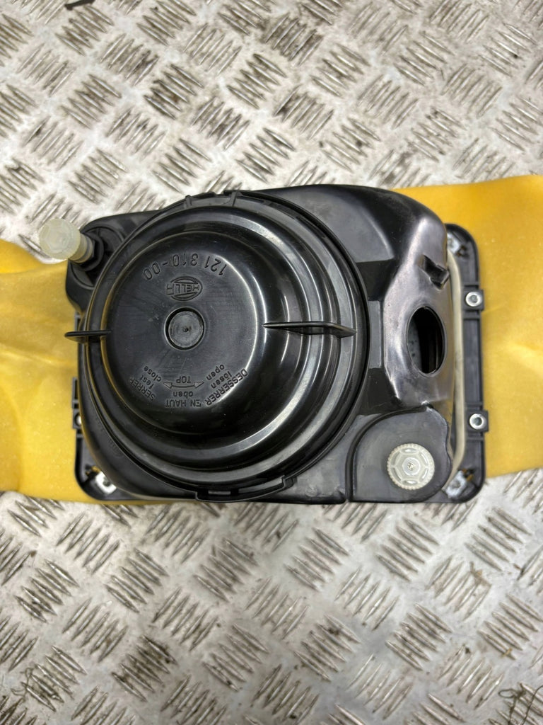 Frontscheinwerfer Mercedes-Benz T1 12130000 Rechts Scheinwerfer Headlight SCH1974489050ds