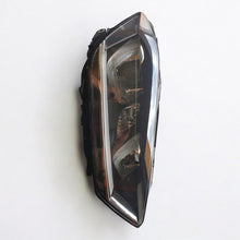 Laden Sie das Bild in den Galerie-Viewer, Frontscheinwerfer VW Sportsvan 517941752B 90056239 LED Rechts Headlight