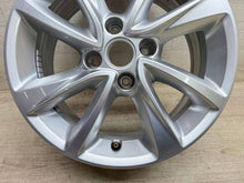 Laden Sie das Bild in den Galerie-Viewer, 1x Alufelge 16 Zoll 5x108 9832277280 Opel Corsa F Rim Wheel FEL5706018441px