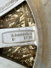 Laden Sie das Bild in den Galerie-Viewer, 1x Alufelge 16 Zoll 6.5&quot; 5x110 82A601025C Audi A1 Rim Wheel