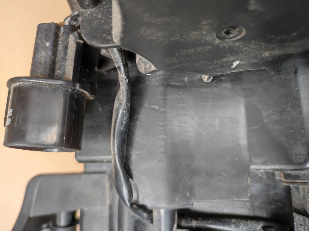 Frontscheinwerfer Hyundai Elantra 92101-F2100 202092101 LED Links Headlight