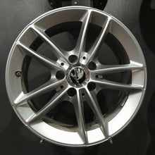 Laden Sie das Bild in den Galerie-Viewer, 4x Alufelge 16 Zoll 6.5" 5x112 44ET A1774010300 Mercedes-Benz Superb III Octavia FEL3524483249uv