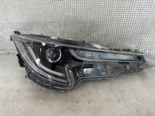 Laden Sie das Bild in den Galerie-Viewer, Frontscheinwerfer Toyota Corolla 81110-02S70 Full LED Rechts Headlight SCH6337361137kd