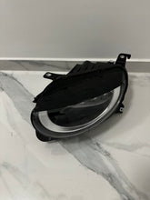 Laden Sie das Bild in den Galerie-Viewer, Frontscheinwerfer Fiat 500e 00521400360 Links Scheinwerfer Headlight SCH5092011131lx