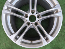 Laden Sie das Bild in den Galerie-Viewer, 1x Alufelge 18 Zoll 5x120 7848572 BMW 5 F11 F10 Rim Wheel FEL6713433486ow
