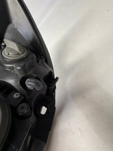 Laden Sie das Bild in den Galerie-Viewer, Frontscheinwerfer Hyundai Santa I Fe 92102-2BXXX Rechts Scheinwerfer Headlight SCH3148001803lw