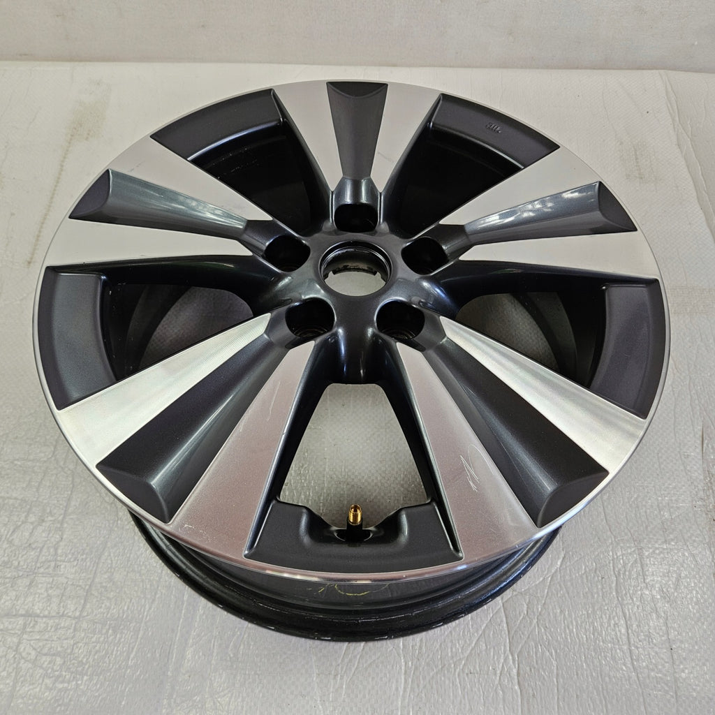1x Alufelge 17 Zoll 6.5" 5x114.3 45ET 3NA3A Nissan III Pulsar Talisman Scenic FEL7919166975bn