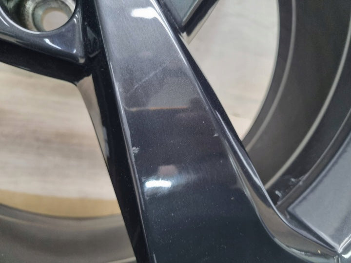 1x Alufelge 19 Zoll 81A601025M Audi Q2 Rim Wheel FEL5113505356dq