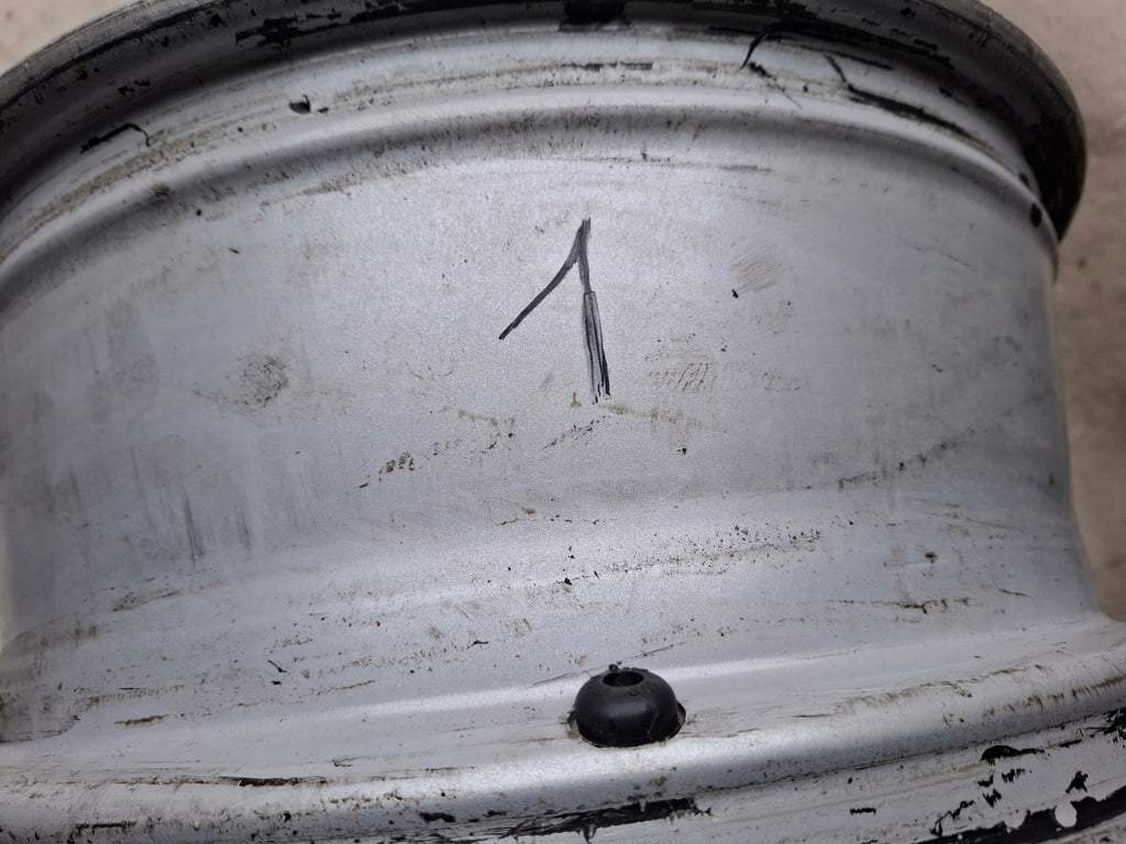1x Alufelge 17 Zoll 7.0" 5x112 43ET Silber 5N0601025AH VW Tiguan Rim Wheel FEL9860057179vx