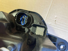Laden Sie das Bild in den Galerie-Viewer, Frontscheinwerfer Hyundai Tucson N792112010 Links Scheinwerfer Headlight SCH5850919637tx