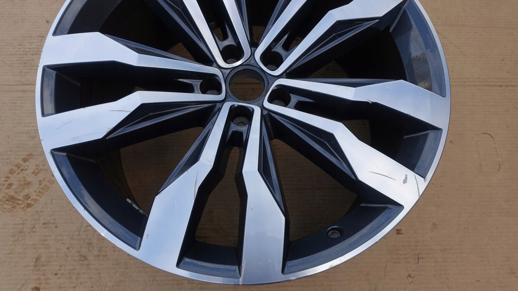 1x Alufelge 21 Zoll 9.5" 5x112 31ET Glanz Schwarz 760601025D VW Touareg FEL8414484629vd