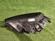 Laden Sie das Bild in den Galerie-Viewer, Frontscheinwerfer Skoda 57B941016B Rechts Scheinwerfer Headlight SCH9469251357gb