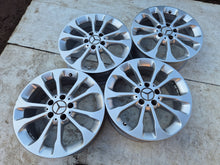 Laden Sie das Bild in den Galerie-Viewer, 4x Alufelge 17 Zoll 6.5" 5x112 38ET Glanz Silber A1564011700 Mercedes-Benz Gla FEL9335464013fo