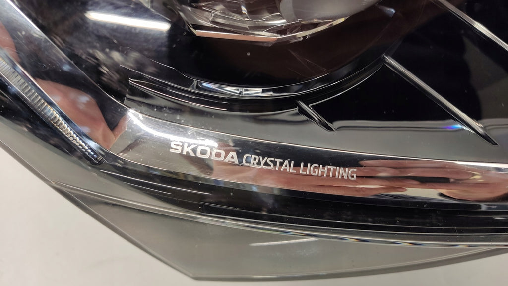 Frontscheinwerfer Skoda Superb III 3V1941016D LED Rechts Scheinwerfer Headlight
