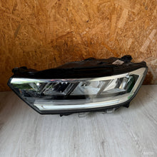 Load image into Gallery viewer, Frontscheinwerfer VW T-Roc 2GA941006F 2GA941005F LED Ein Satz Headlight