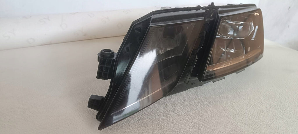 Frontscheinwerfer Skoda Octavia III 030110423100 Links Scheinwerfer Headlight SCH4895864713mj
