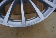 Laden Sie das Bild in den Galerie-Viewer, 1x Alufelge 18 Zoll 8.0" 5x112 30ET Glanz Silber 6861224 BMW 7 G11 G12 Rim Wheel FEL9699419723ho