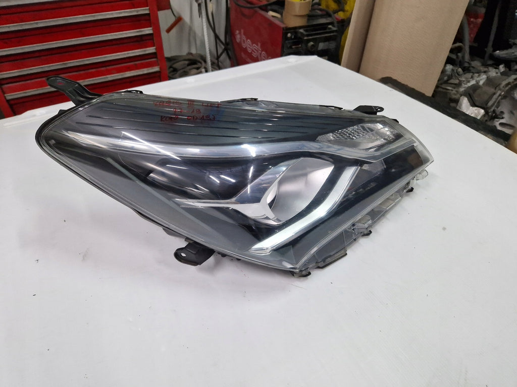 Frontscheinwerfer Toyota Yaris LED Ein Stück (Rechts oder Links) Headlight