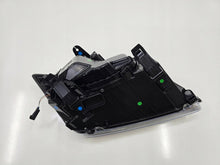 Laden Sie das Bild in den Galerie-Viewer, Frontscheinwerfer Ford Focus 4M51-13101-GB AC316 Links Scheinwerfer Headlight SCH2478112241kn
