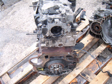 Laden Sie das Bild in den Galerie-Viewer, Motor Kia Magentis D4EA 2.0 CRDI 140PS 2005 Diesel Engine Unkomplett