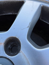 Load image into Gallery viewer, 4x Alufelge 16 Zoll 7.0" 5x108 50ET Glanz Silber Volvo V70 Iii Rim Wheel FEL3996061169ba