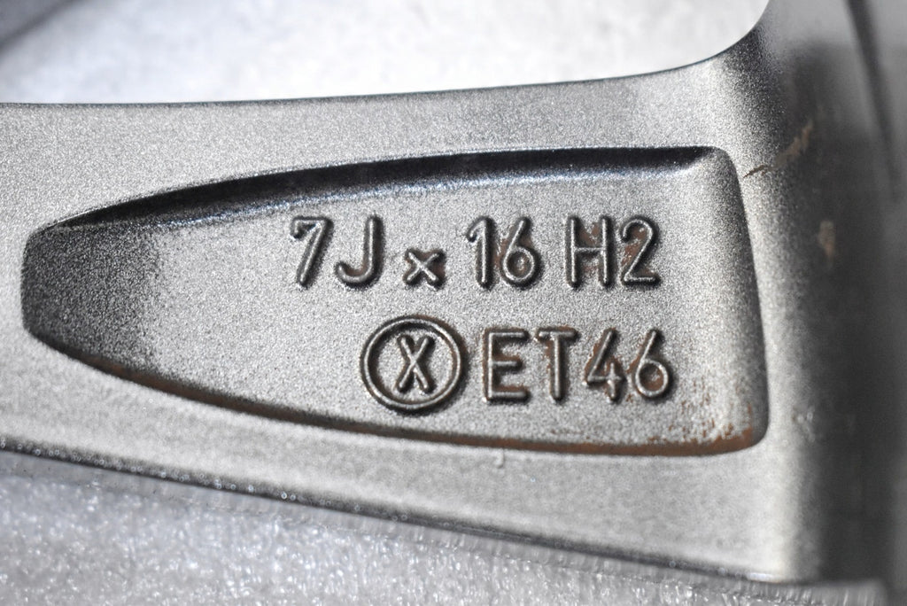 1x Alufelge 16 Zoll 7.0" 5x100 46ET 6V0601025J 6V0601025G MAD-AR81 Mg Rim Wheel