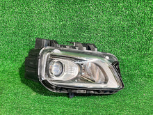 Laden Sie das Bild in den Galerie-Viewer, Frontscheinwerfer Hyundai Kona 92102J9000 LED Rechts Scheinwerfer Headlight