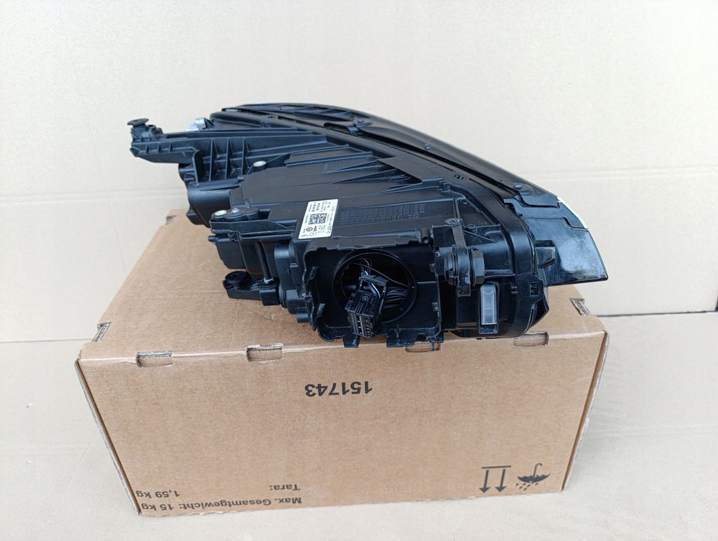 Frontscheinwerfer VW Passat B8 3G1941081T LED Ein Stück (Rechts oder Links) SCH7412424451yt