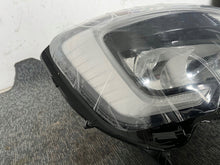 Laden Sie das Bild in den Galerie-Viewer, Frontscheinwerfer Opel Movano B Master III 260105567 Rechts Headlight SCH7206998772em