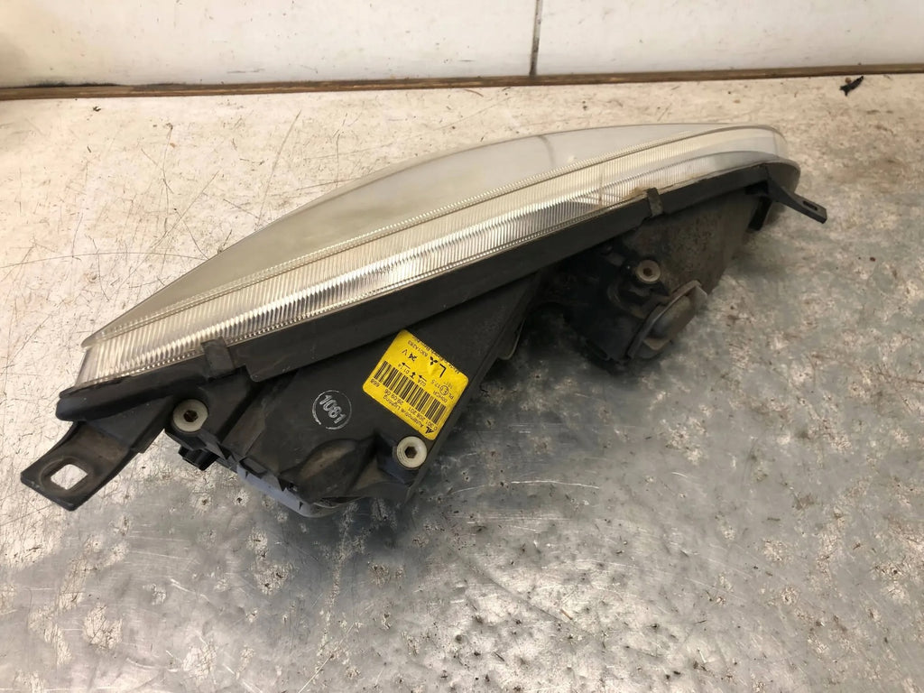 Frontscheinwerfer Mitsubishi Colt VI 8301A283 Links Scheinwerfer Headlight