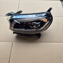 Laden Sie das Bild in den Galerie-Viewer, Frontscheinwerfer Mercedes-Benz A4709060800 LED Links Scheinwerfer Headlight SCH4958048286iw