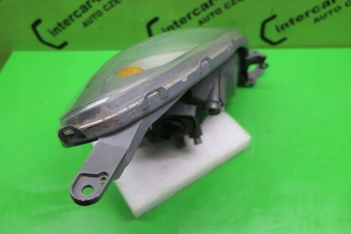 Frontscheinwerfer Toyota Yaris Verso Links Scheinwerfer Headlight SCH1166758237ou