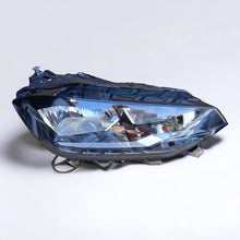 Laden Sie das Bild in den Galerie-Viewer, Frontscheinwerfer VW Sportsvan 517941006D Rechts Scheinwerfer Headlight