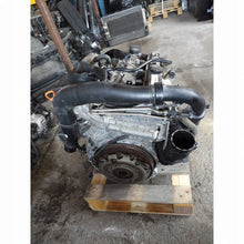 Laden Sie das Bild in den Galerie-Viewer, Motor Mercedes-Benz 651999 1.8 CDI 2013 Diesel Engine Unkomplett