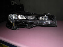 Load image into Gallery viewer, Frontscheinwerfer Toyota Corolla 81110-02S60 LED Rechts Scheinwerfer Headlight SCH5100294892im