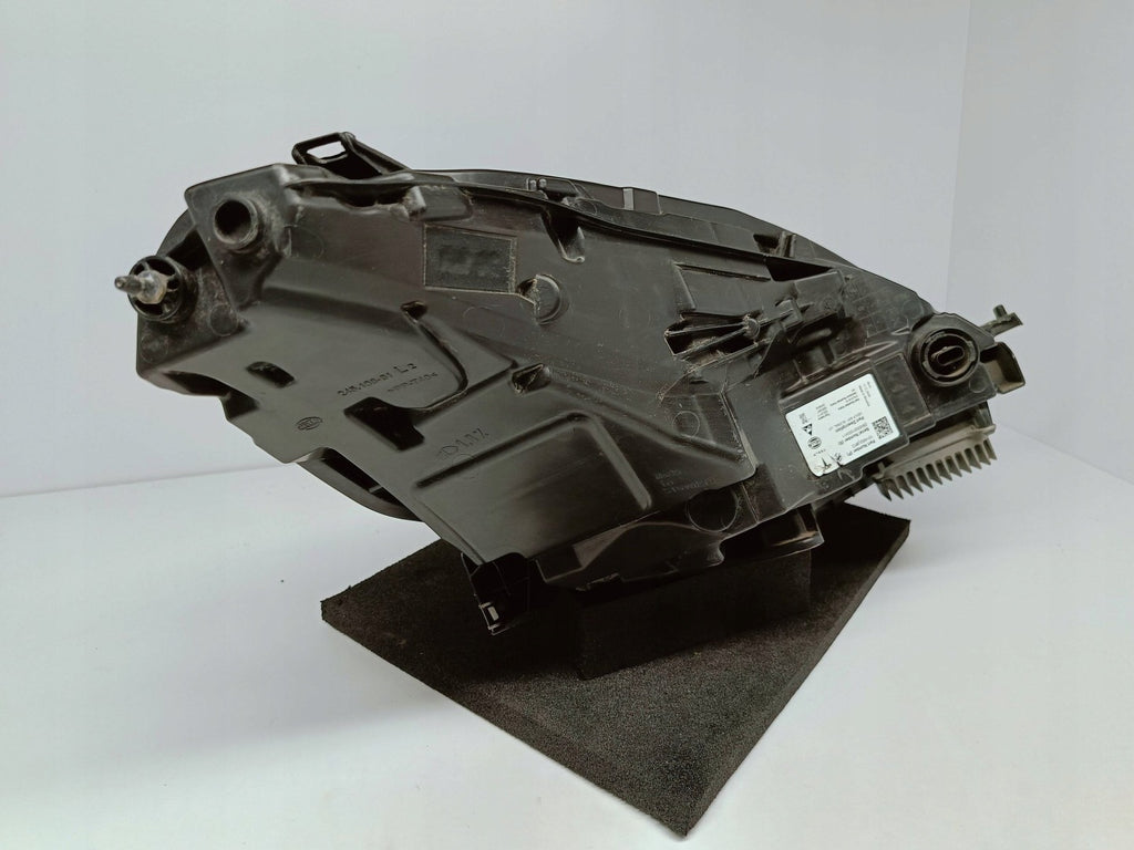 Frontscheinwerfer Mercedes-Benz Model 3 151495200D Links Scheinwerfer Headlight SCH9997693319sa