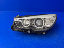 Load image into Gallery viewer, Frontscheinwerfer BMW F07 7199613 Xenon Links Scheinwerfer Headlight SCH7731264084zi