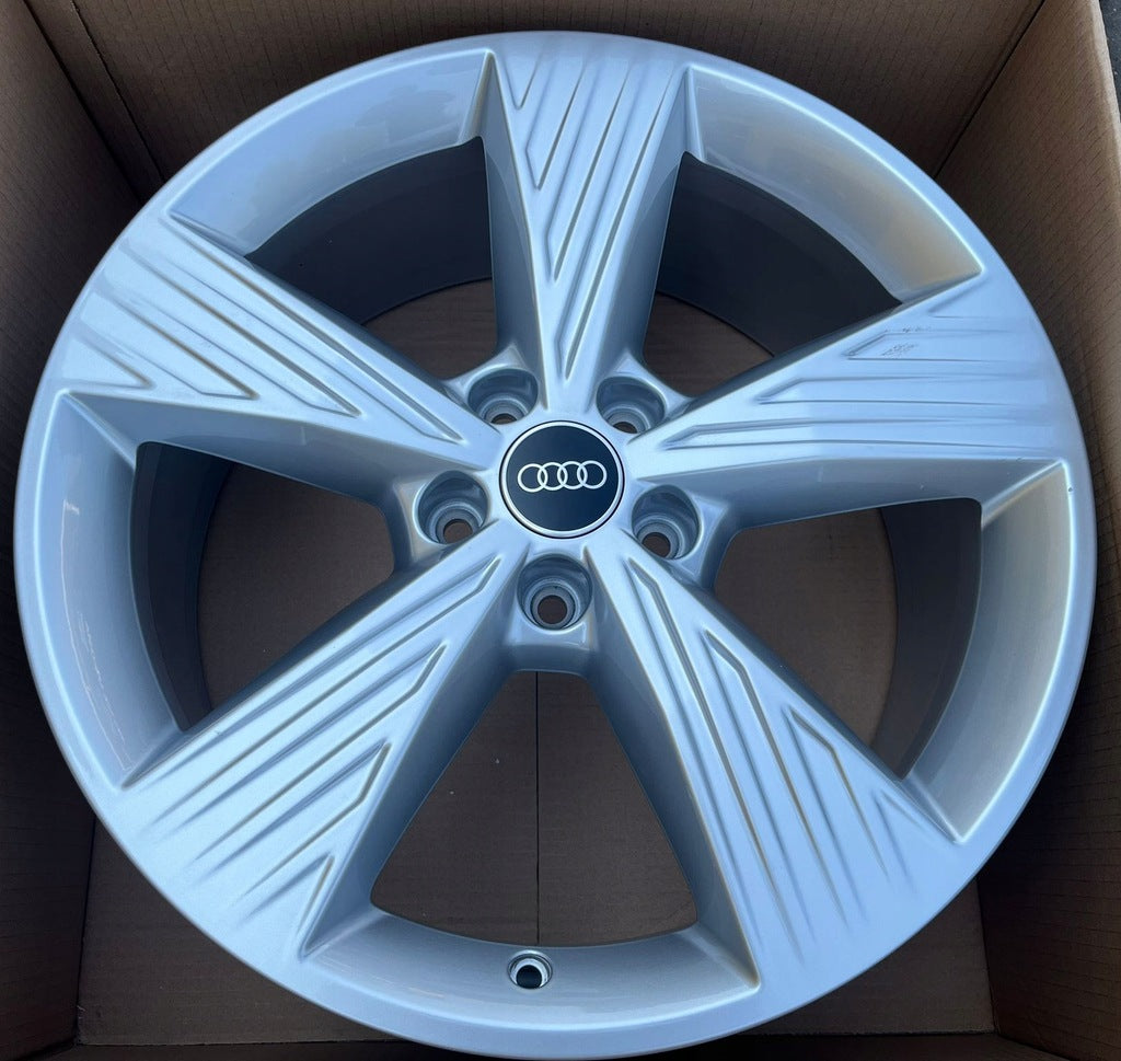 4x Alufelge 19 Zoll 8.0" 5x112 45ET Glanz Schwarz 89A601025B Audi E-Tron FEL1767647962rd