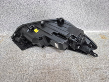 Laden Sie das Bild in den Galerie-Viewer, Frontscheinwerfer Hyundai Tucson 92101-D7700 92101-D77XX Full LED Links SCH6078757990qn