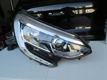 Laden Sie das Bild in den Galerie-Viewer, Frontscheinwerfer Renault Megane IV 90089406 260107670R LED Rechts Headlight SCH8713881462kb