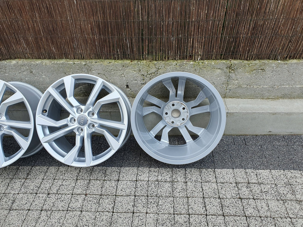 4x Alufelge 18 Zoll 8.5" 5x112 50ET Glanz Silber 8S0601025AN Audi Rim Wheel FEL4842266047mu