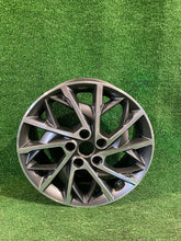 Laden Sie das Bild in den Galerie-Viewer, 1x Alufelge 17 Zoll 7.0&quot; 5x114.3 52910-F2CA0 Hyundai Elantra Rim Wheel